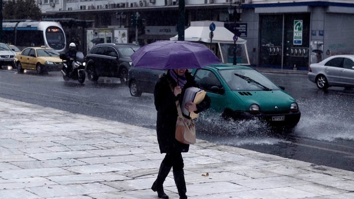 Με βροχές και καταιγίδες η επιστροφή των εκδρομέων του Πάσχα