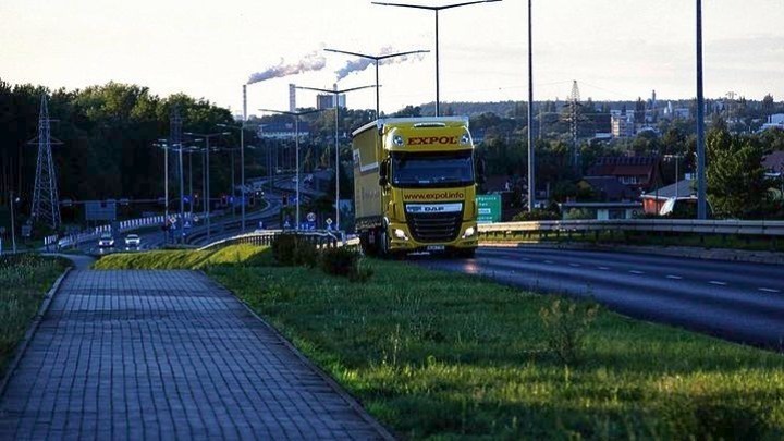 «Καμπάνες» σε οδηγούς φορτηγών για αλλοιωμένους ταχογράφους