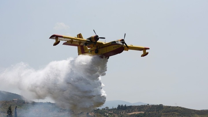 Δύο αεροσκάφη Canadair CL-415 στέλνει η Ελλάδα στη Γαλλία