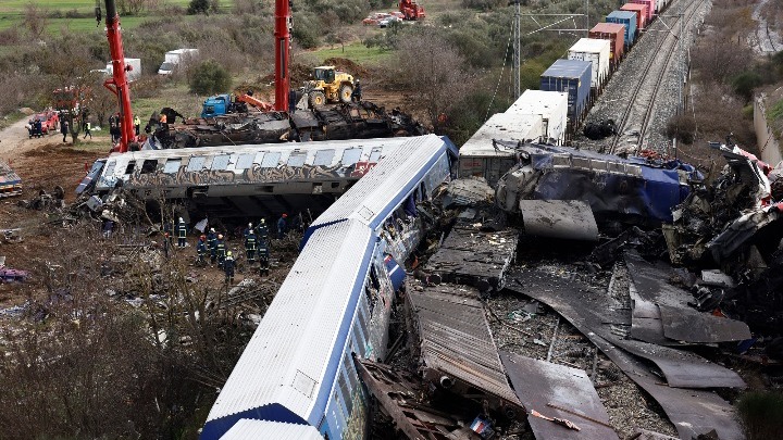 Στον εφέτη ανακριτή Λάρισας οι κατηγορούμενοι για το δυστύχημα στα Τέμπη