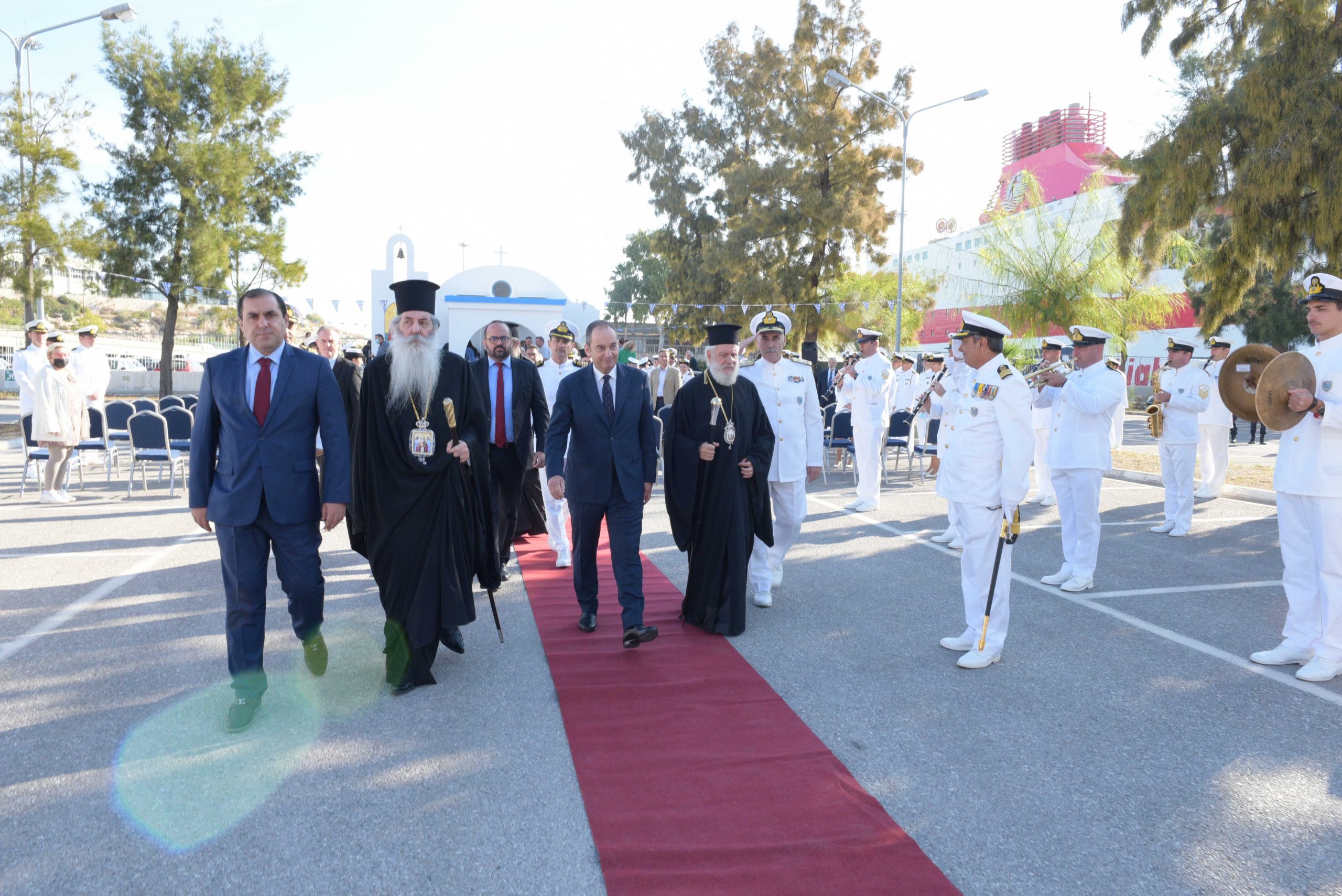 Τελετή εγκαινίων του Ιερού Ναού του Αγίου Νικολάου στον προαύλιο χώρο του ΥΝΑΝΠ