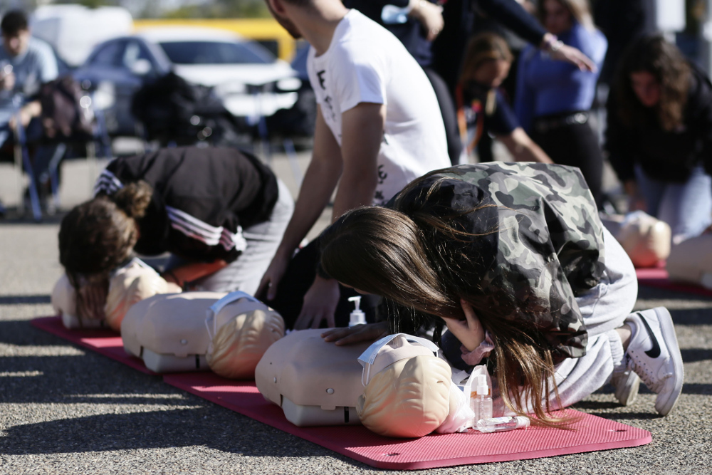 KIDS SAVE LIVES- Διακόσιοι μαθητές έμαθαν πώς να σώζουν ζωές