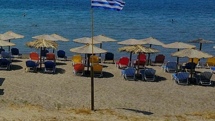 6 συλλήψεις στη Λέσβο, για παραβάσεις της νομοθεσίας για την προστασία του αιγιαλού και της παραλίας