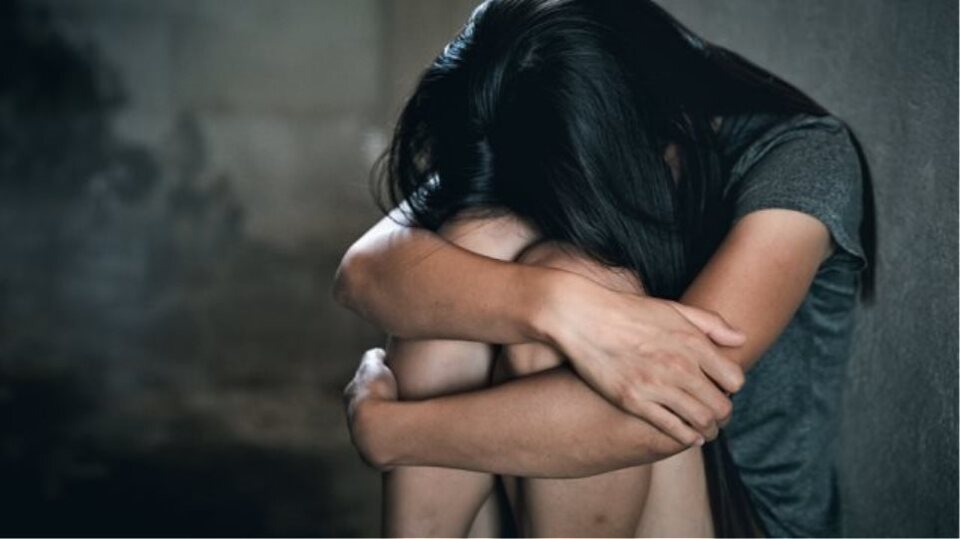 Πώς να βοηθήσετε ένα θύμα σεξουαλικής επίθεσης ή βιασμού