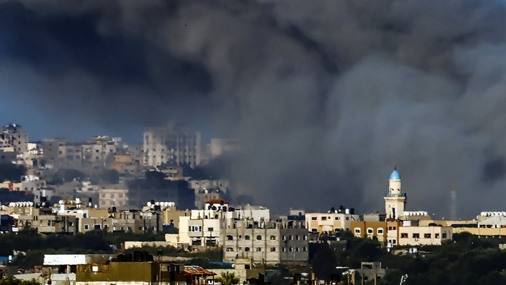 Φονικοί βομβαρδισμοί του Ισραήλ στη Λωρίδα της Γάζας – Συνομιλίες για τη Ράφα προσεχώς