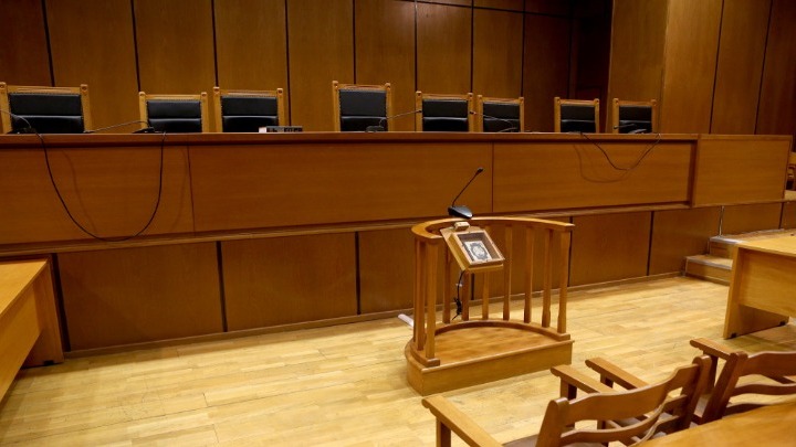Δίκη “Dr Kontos”: Καθηλωτική η πρώτη κατάθεση μάρτυρα κατηγορίας που έχασε τον πατέρα του