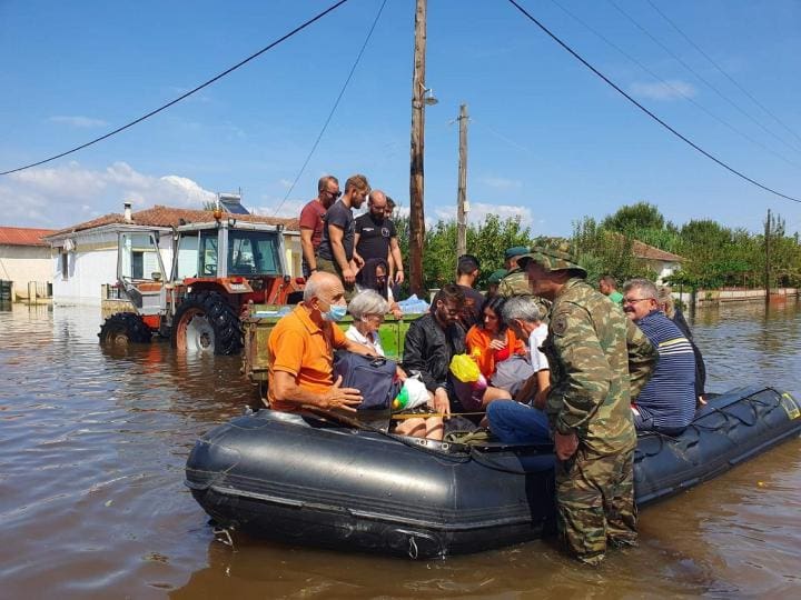 Στους 2.227 οι πολίτες που απεγκλωβίστηκαν στη Θεσσαλία με τη συνδρομή των Ενόπλων Δυνάμεων