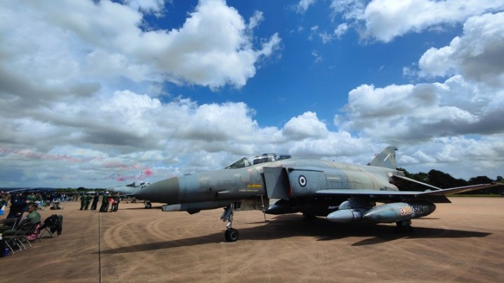 Το εμβληματικό F-4E Phantom πρωταγωνιστής στο σόου RIAT του Ηνωμένου Βασιλείου