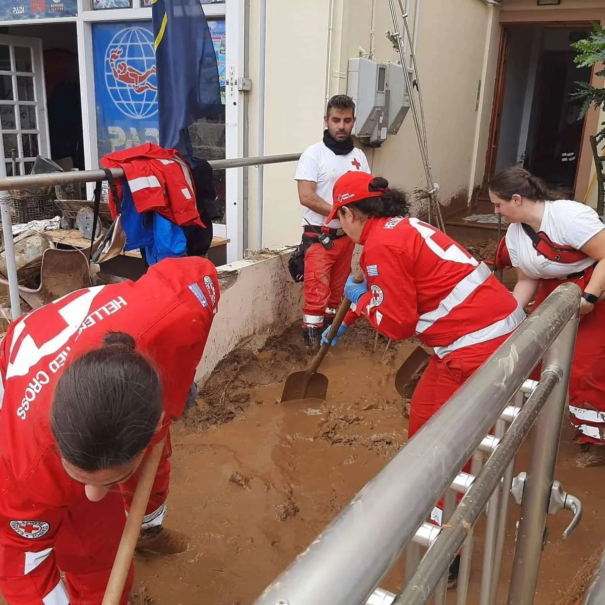 Ο Ελληνικός Ερυθρός Σταυρός στο πλευρό των πληγέντων από τις καταστροφικές πλημμύρες στην Κρήτη