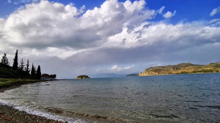 Με αστάθεια του καιρού θα ξεκινήσει η εβδομάδα -Τοπικές βροχές κυρίως στα ορεινά