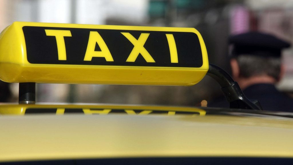 Οδηγοί ταξί μετέφεραν παράνομα αλλοδαπούς