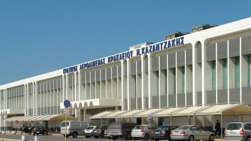 Συλλήψεις στο αεροδρόμιο “Ν. Καζαντζάκης” για διευκόλυνση εξόδου από τη χώρα και πλαστογραφία