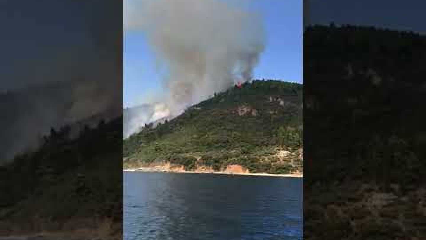 Φωτιά στο Άγιο Όρος