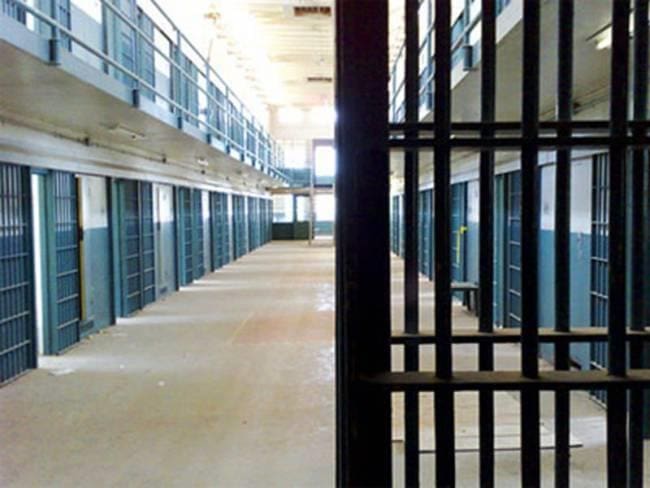 Στις φυλακές τρεις νεαροί για ληστείες και κλοπές