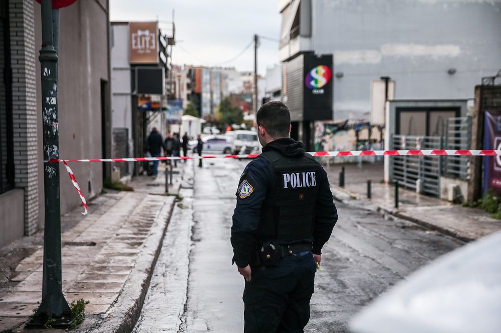 Πυροβολισμοί έξω από κέντρο διασκέδασης στο Γκάζι-Τρεις τραυματίες