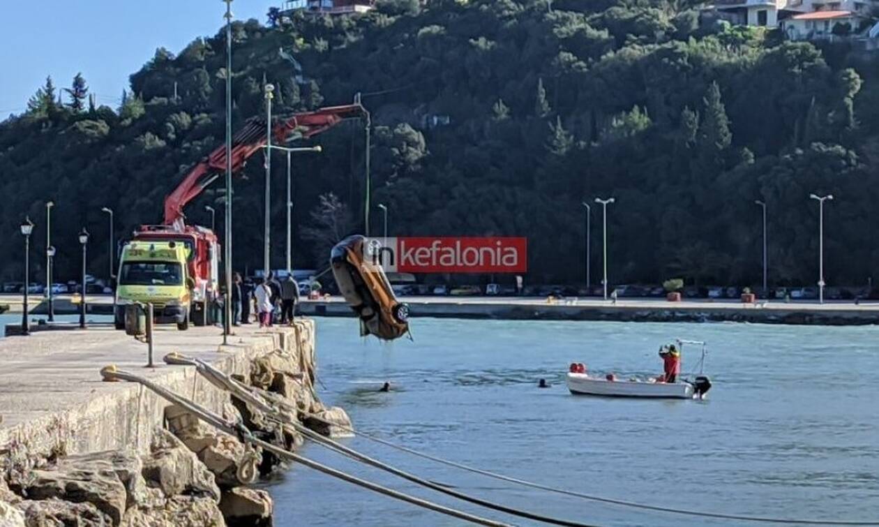 Ανασύρθηκε Ι.Χ. από το λιμάνι του Πόρου-Νεκρή μια 63χρονη