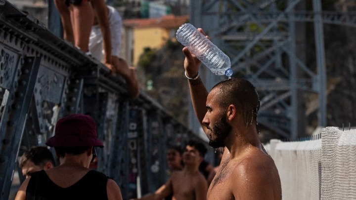 Ακραίες θερμοκρασίες σε Πορτογαλία, Ισπανία, Γαλλία και Βρετανία