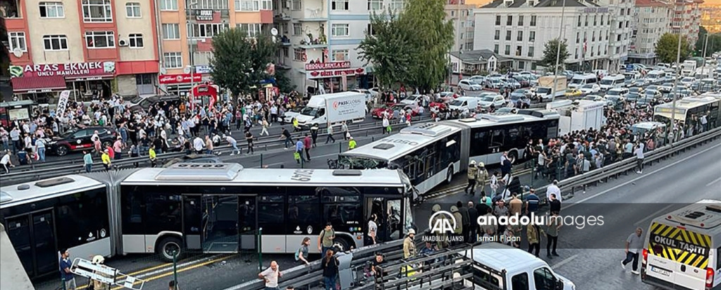 Κωνσταντινούπολη: Σχεδόν 100 τραυματίες από καραμπόλα 4 λεωφορείων