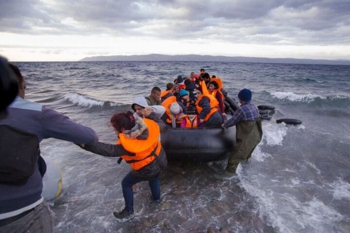 Υπουργείο Μετανάστευσης και Ασύλου: Νέα μείωση των παράνομων αφίξεων