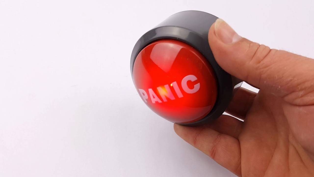 Panic button: Τι πρέπει να γνωρίζετε