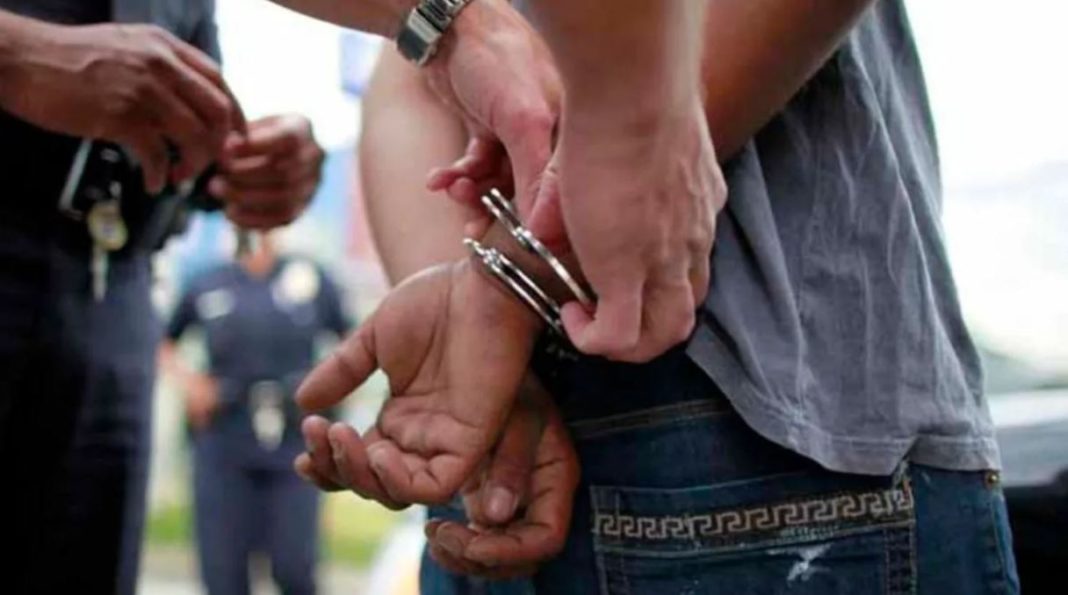 Ηράκλειο: Σύλληψη, άμεσα άνδρα  κατηγορούμενου για κλοπή και παραβάσεις της Ν. περί ναρκωτικών ουσιών