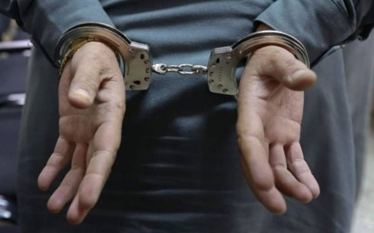 Συνελήφθη ο οδηγός νταλίκας που έπεσε ακυβέρνητη σε βενζινάδικο
