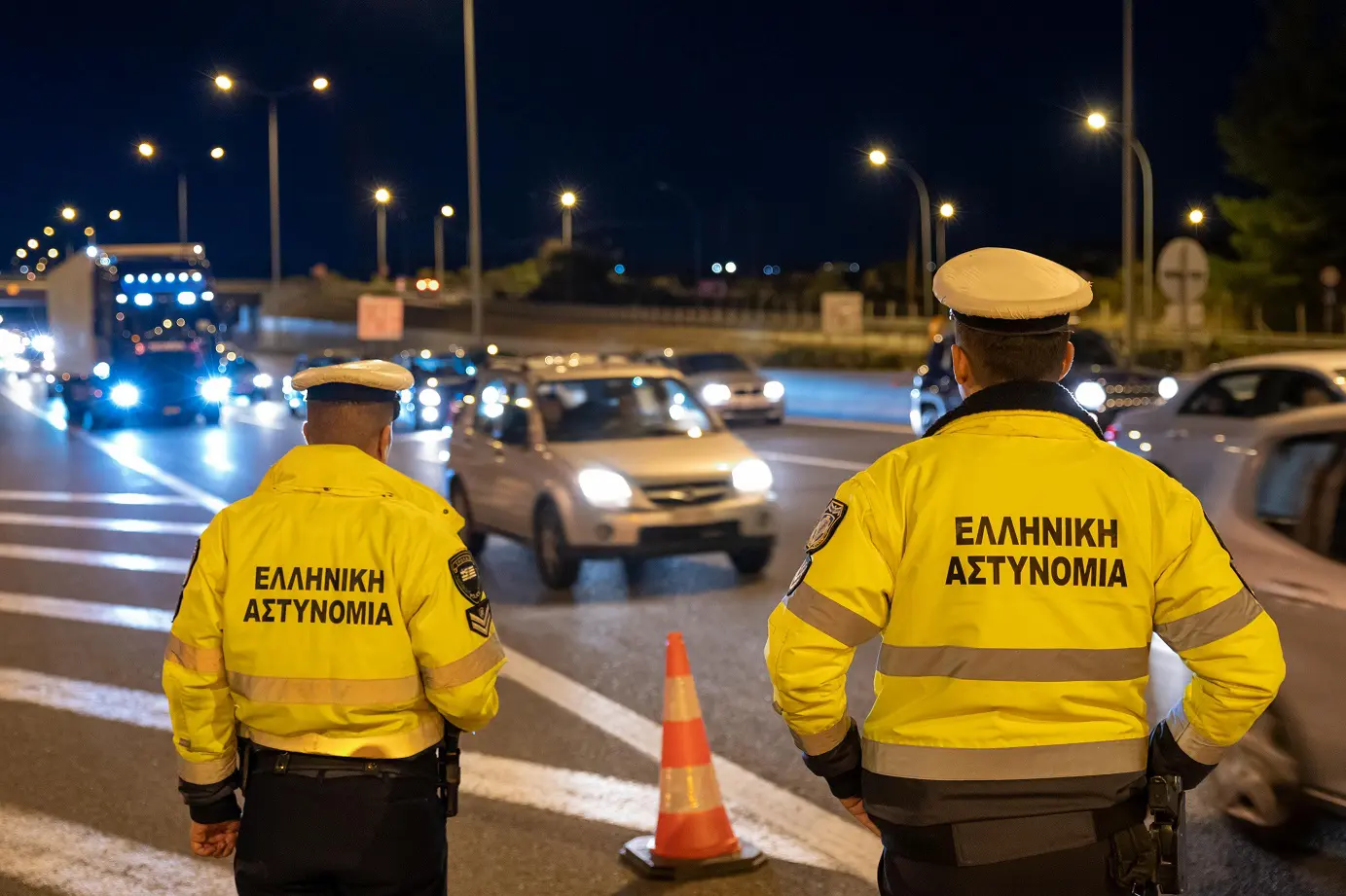 Σωρεία παραβάσεων από νεαρό μεθυσμένο οδηγό που παραβίασε 12 «κόκκινα»