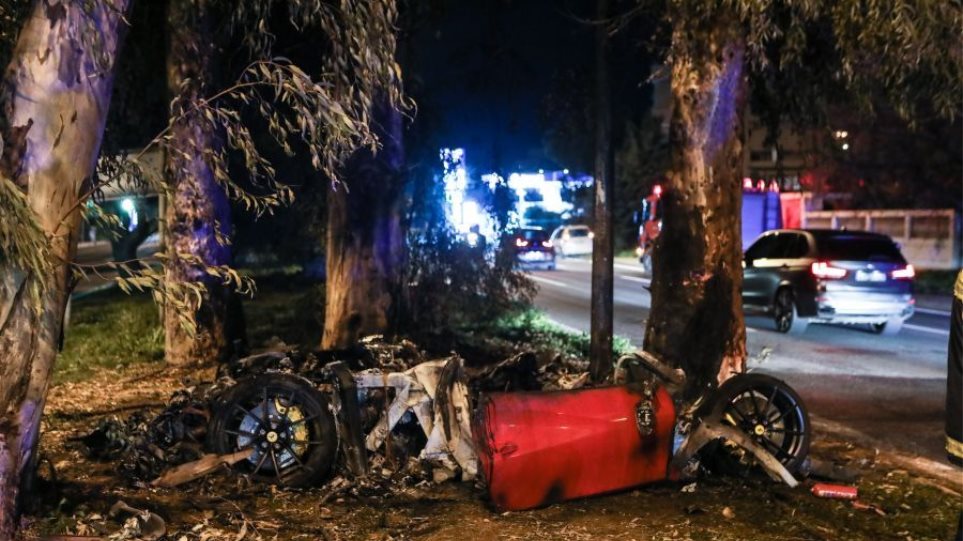 Τραγικό θάνατο βρήκε 45χρονος οδηγός πολυτελούς οχήματος σε τροχαίο δυστύχημα στη Βούλα