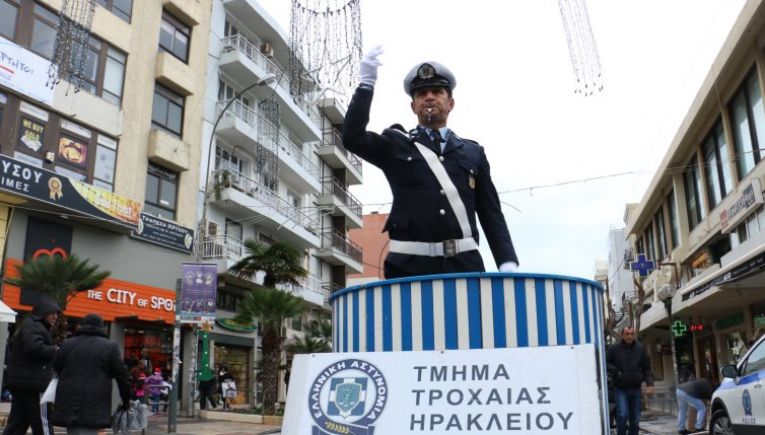 Παραμονή Πρωτοχρονιάς αναβιώνει το έθιμο της “βαρέλας” στο Ηράκλειο Κρήτης