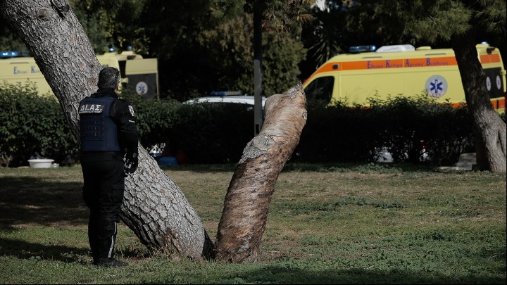 Τέσσερις οι νεκροί στο επεισόδιο με τους πυροβολισμούς στη ναυτιλιακή στη Γλυφάδα