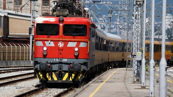 Κροατία: Τρένο παρέσυρε αυτοκίνητο – Τρεις νεκροί και ένας τραυματίας