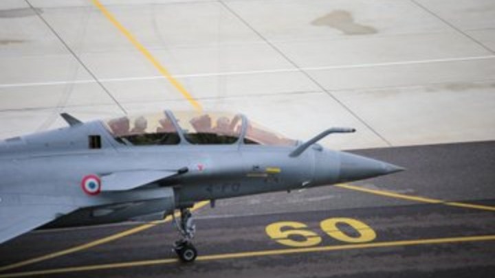 Με Rafale πέταξε στη Γαλλία ο αρχηγός ΓΕΕΘΑ