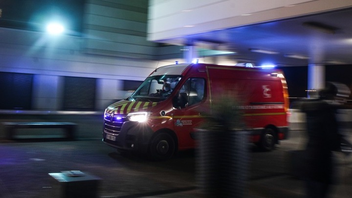 Υπέκυψε στα τραύματά της νοσηλεύτρια που δέχθηκε επίθεση με μαχαίρι σε νοσοκομείο της Γαλλίας