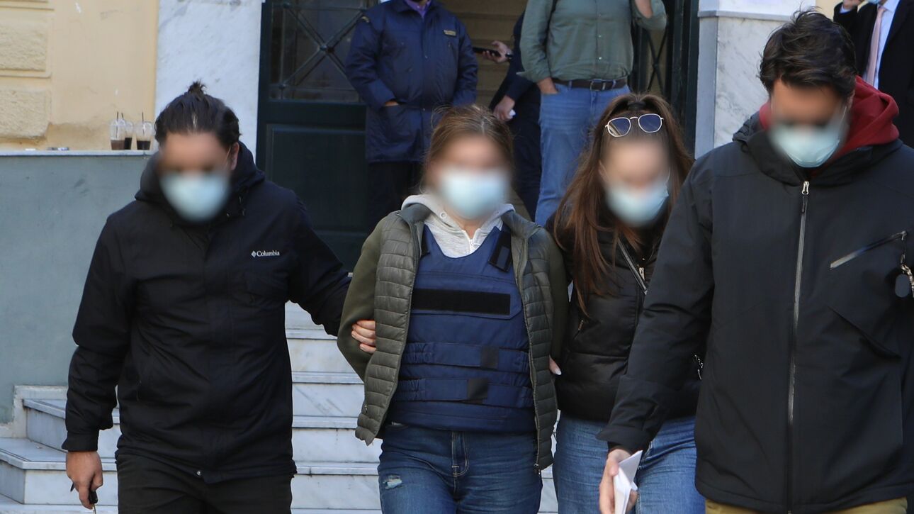 Βόλος: Άγρια επίθεση από σκυλιά δέχτηκαν 7χρονο κοριτσάκι και η μητέρα του