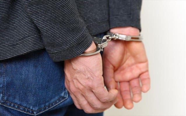 Σύλληψη άνδρα στο Ηράκλειο σε βάρος του οποίου εκκρεμούσε Ένταλμα σύλληψης