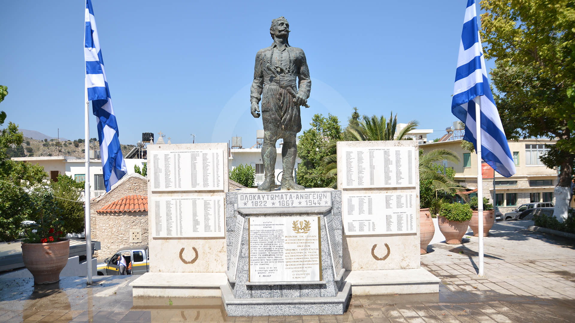 Το Μνημείο Ολοκαυτώματος στα Ανώγεια της Κρήτης