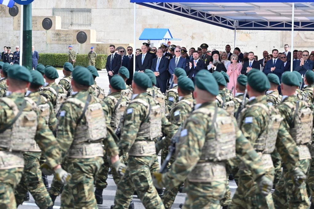 Παρουσία ΥΕΘΑ Νίκου Δένδια & Στρατιωτικής Ηγεσίας στην παρέλαση για την Εθνική Επέτειο της 25ης Μαρτίου