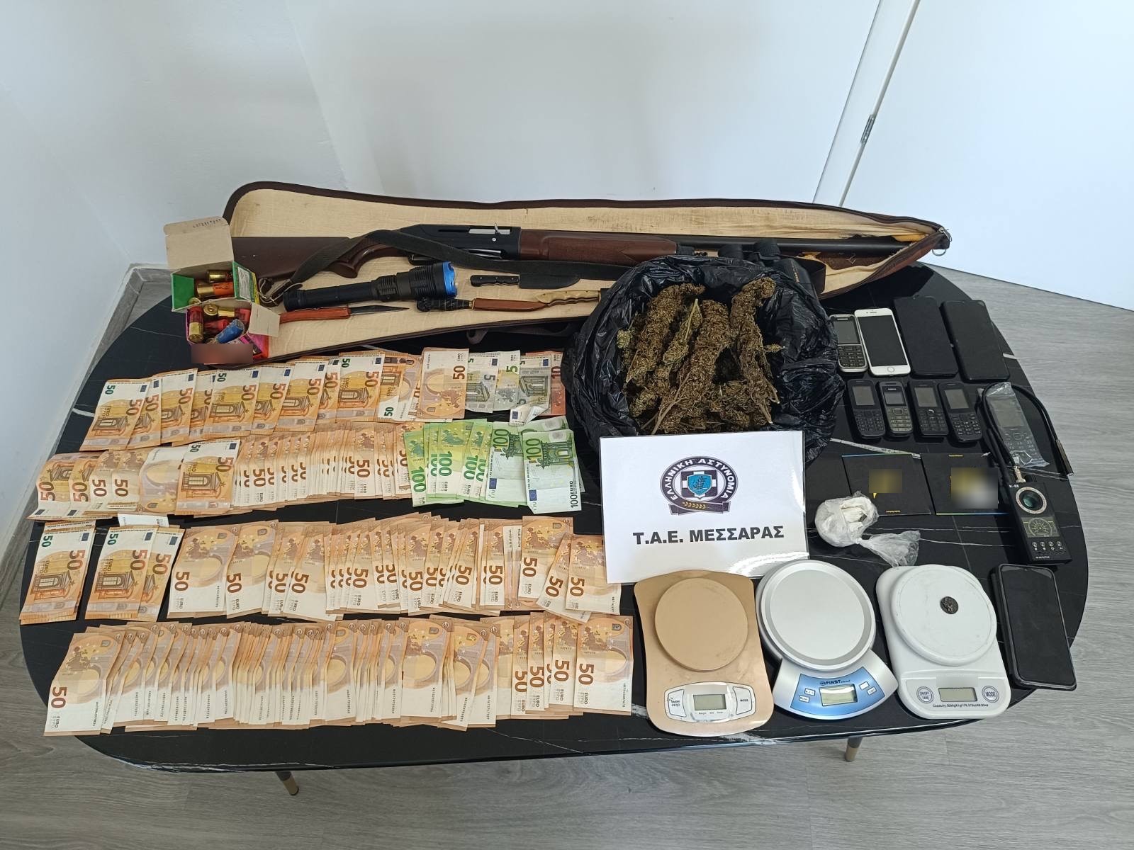 Συλλήψεις για όπλα και ναρκωτικά στο Ηράκλειο