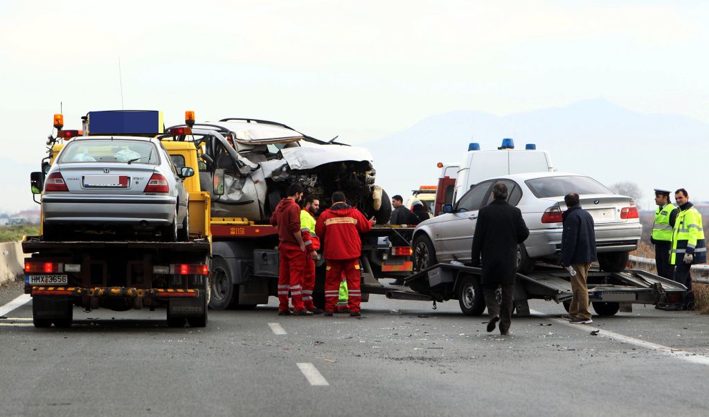 Τροχαίο με πέντε οχήματα στην Eξωτερική Περιφερειακή Oδό κοντά στην έξοδο για ΤΙΤΑΝ