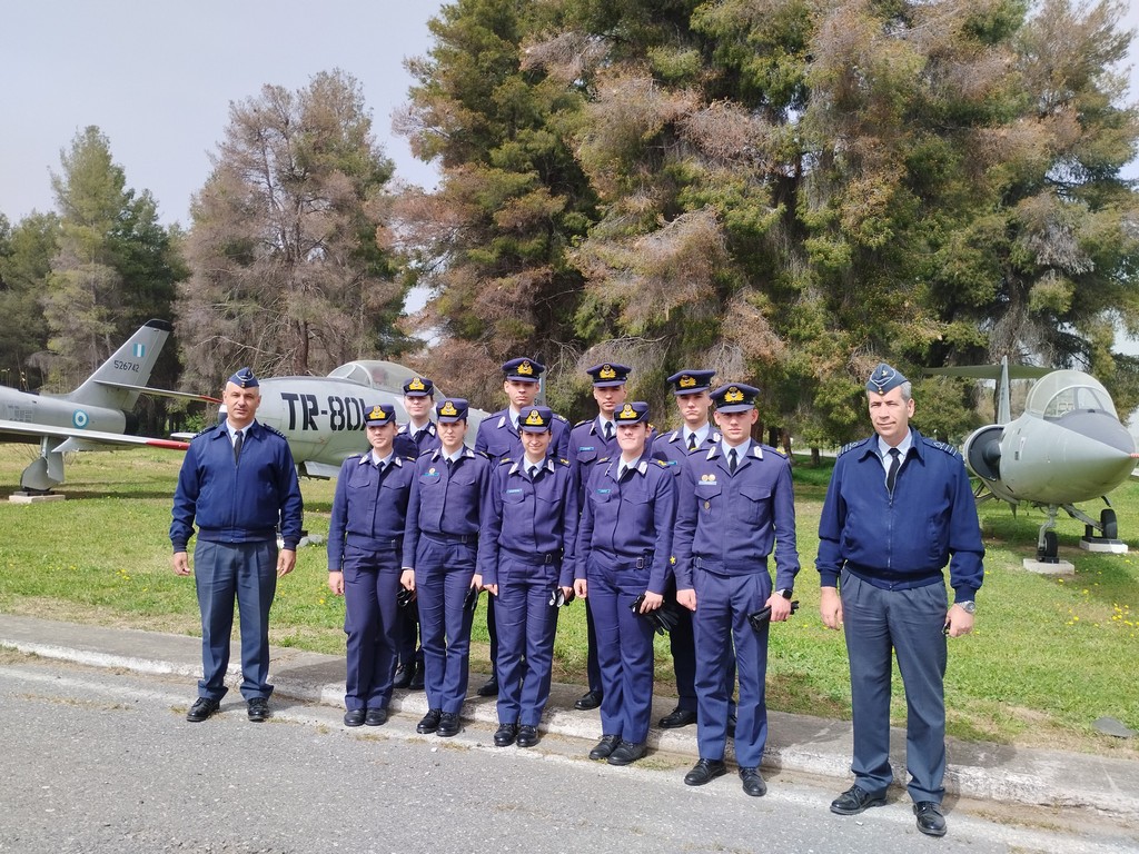 Επίσκεψη Ικάρων ΙΙ (Δ) στην 114ΠΜ