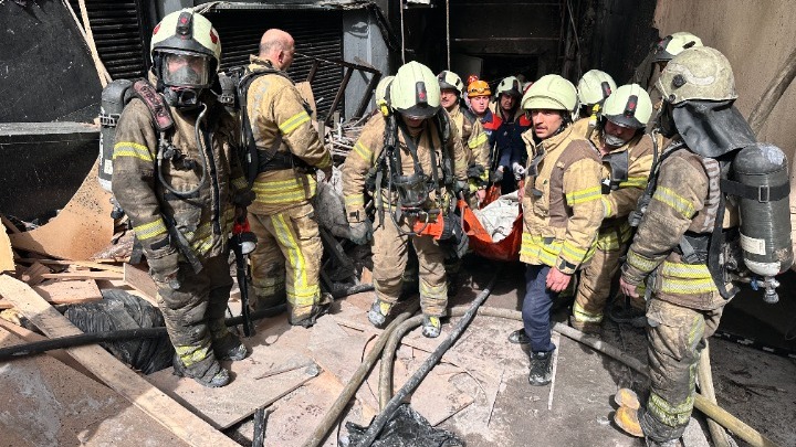 Κωνσταντινούπολη: 29 οι νεκροί από τη μεγάλη πυρκαγιά