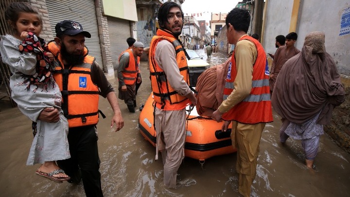 Ομάν: Τουλάχιστον 16 νεκροί, μεταξύ τους πολλοί μαθητές, σε πλημμύρες