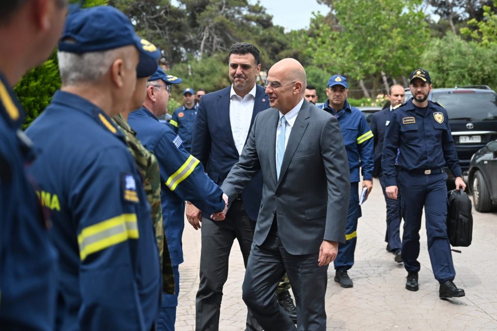 Σε ευρεία σύσκεψη στην Αλεξανδρούπολη για την αντιμετώπιση των φυσικών καταστροφών ο Νίκος Δένδιας και ο Βασίλης Κικίλιας