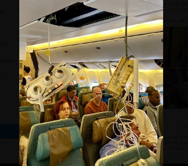 Φονικές αναταράξεις: Η Singapore Airlines θα καταβάλει τουλάχιστον 10.000 δολάρια στους τραυματίες