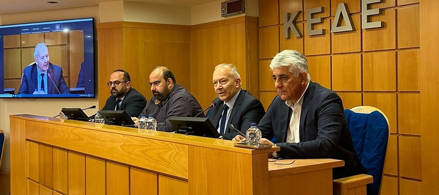 Στ. Γκίκας:  Ενδυνάμωση της θεσμικής συνεργασίας ΥΝΑΝΠ και ΚΕΔΕ με επίκεντρο τα νησιά