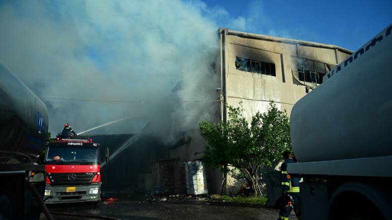 Από υπαίθριο χώρο κοντά στο ρέμα της Χελιδονούς ξεκίνησε η φωτιά