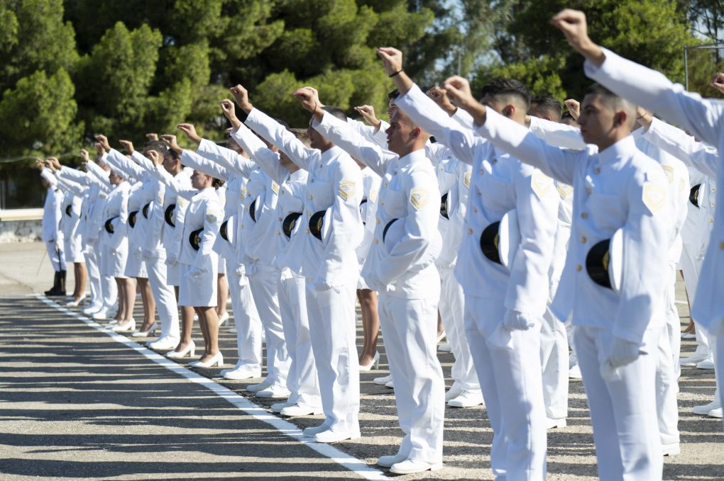 Απονομή πτυχίων από τον ΥΦΕΘΑ στην Ορκωμοσία νέων Κελευστών της ΣΜΥΝ