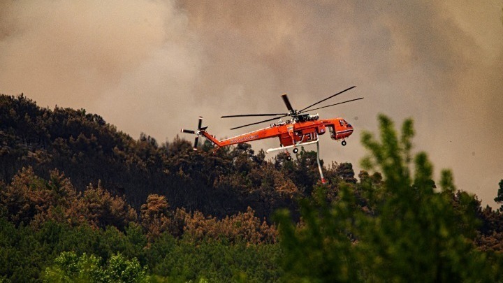 Μαίνεται για 6η μέρα η φωτιά στο Παγγαίο Όρος