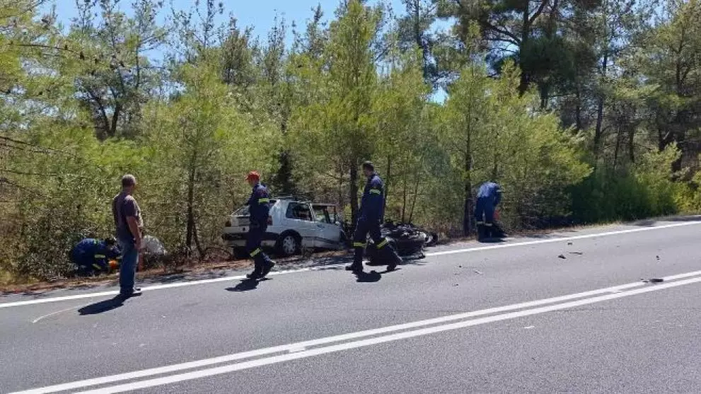 Θανατηφόρο τροχαίο στη Λέσβο με θύμα 30χρονο αστυνομικό και 93χρονη γυναίκα