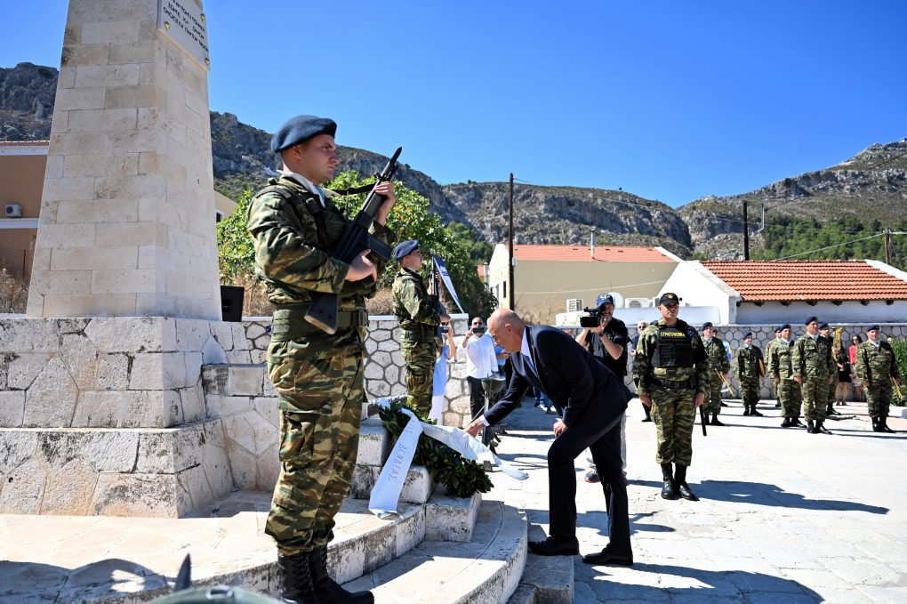 Παρουσία Νίκου Δένδια στις εκδηλώσεις για την 81η επέτειο Απελευθερώσεως της Νήσου Μεγίστης